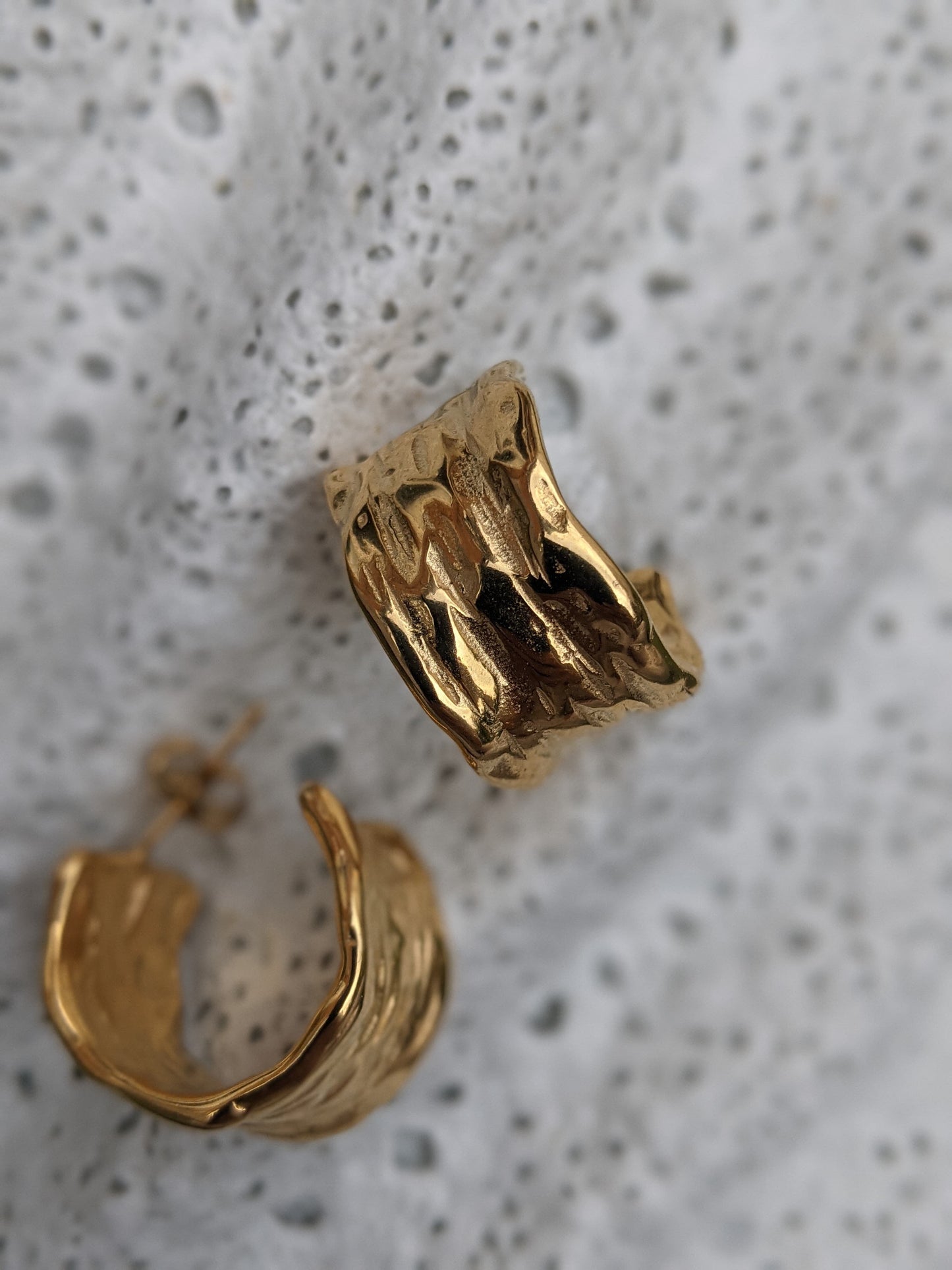 Auréole 18K Gold-Plated Sculptural Hoop Earrings