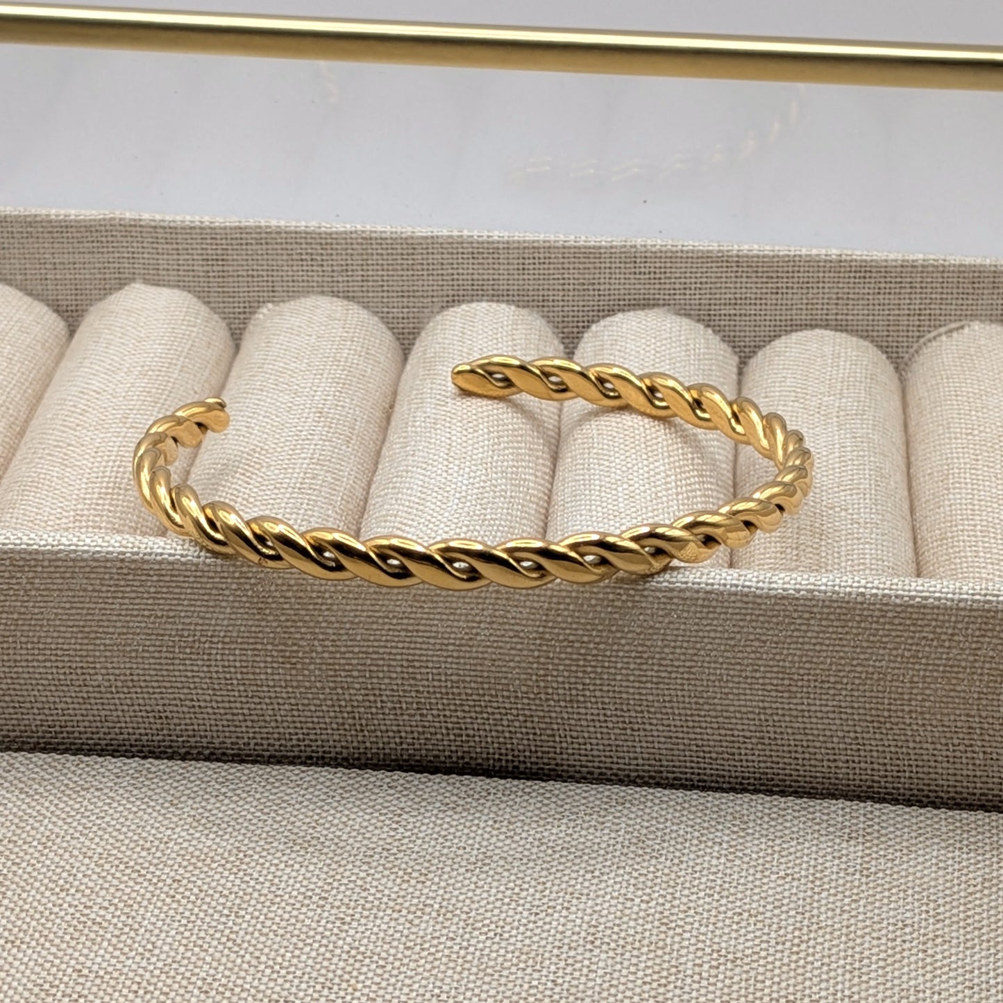 Twisted Rope Cuff Bracelet – 18K Gold Plated