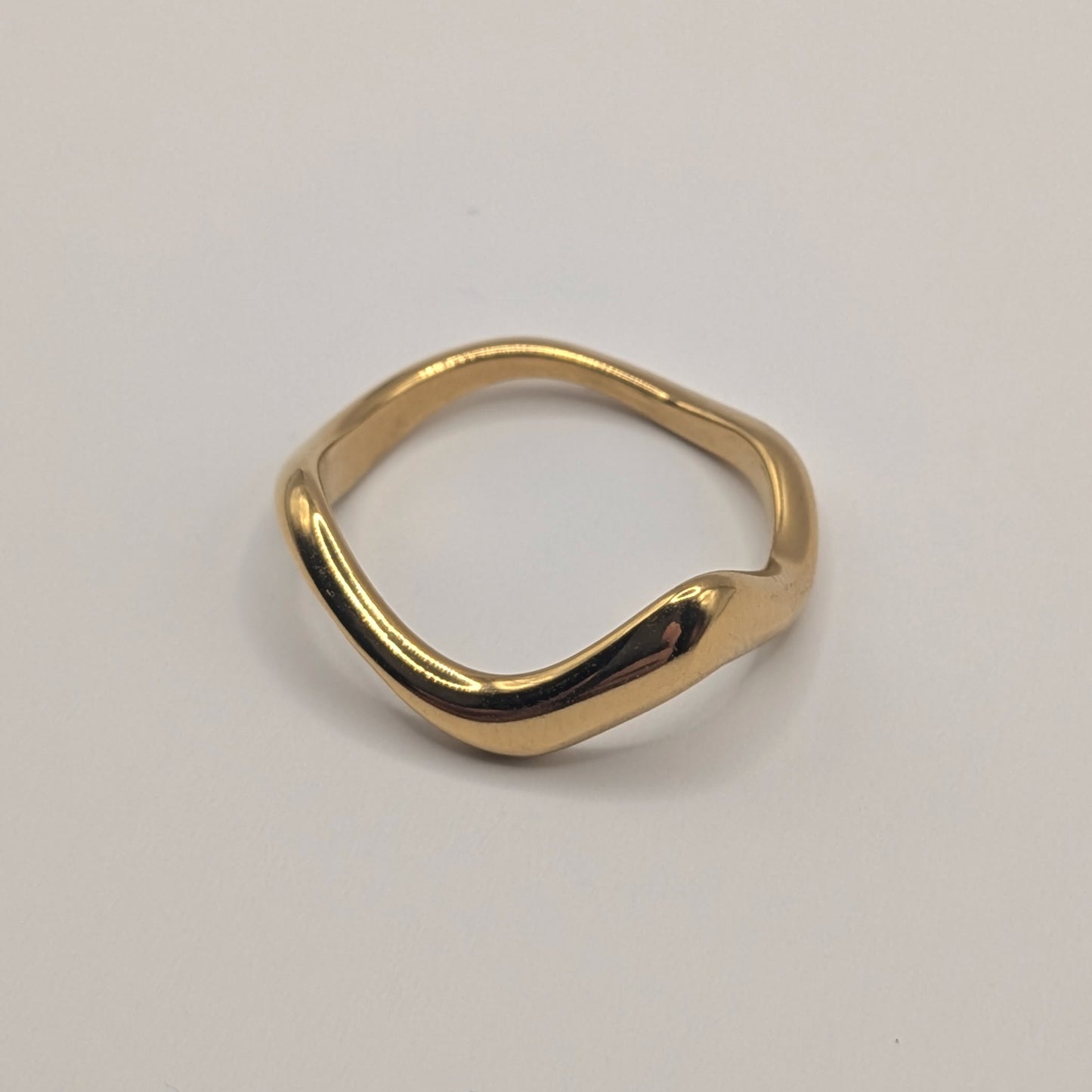 Fluid Wave Ring – Minimalist 18K Gold Plated Organic Design
