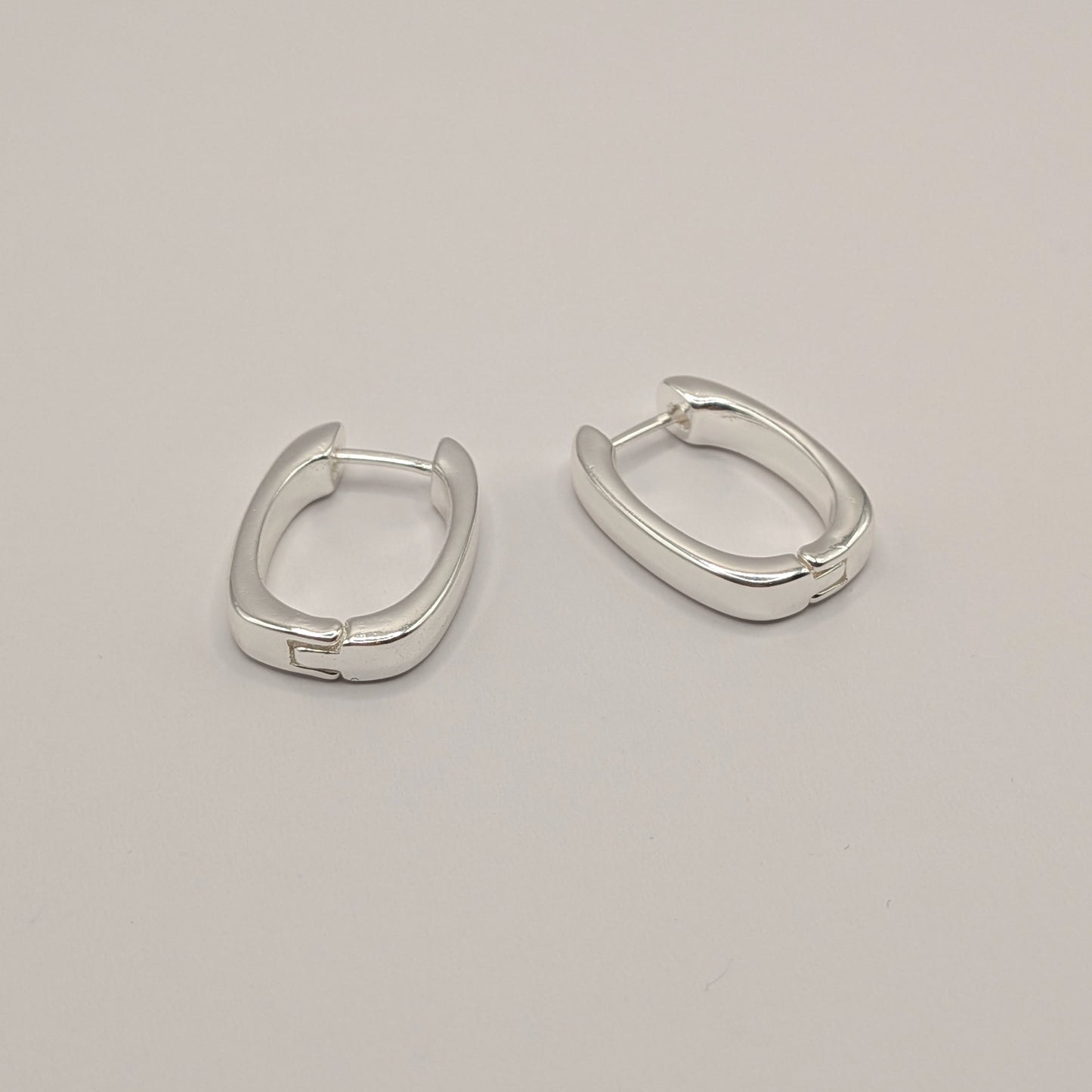 925 Sterling Silver Modern Oval Hoop Earrings