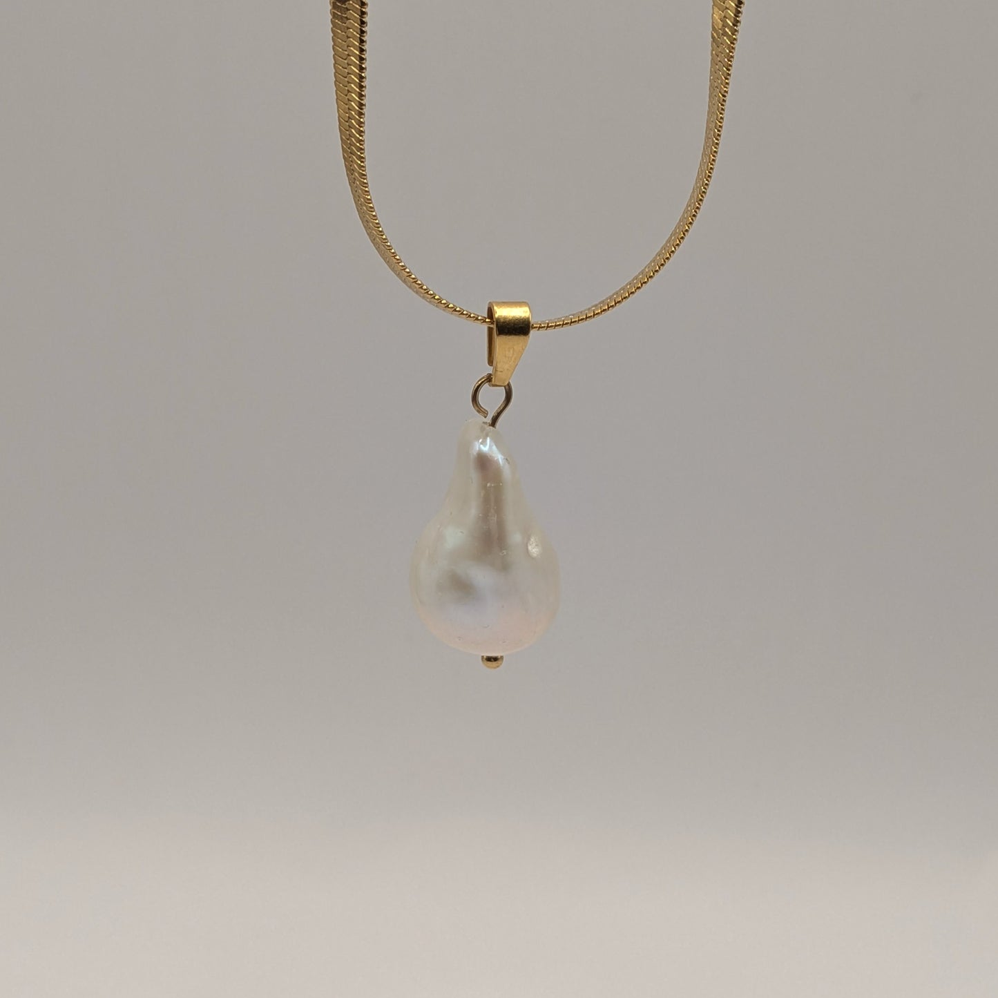 Luminous Pearl Drop Necklace | 18K Gold Plated Snake Chain Choker with Baroque Pearl Pendant