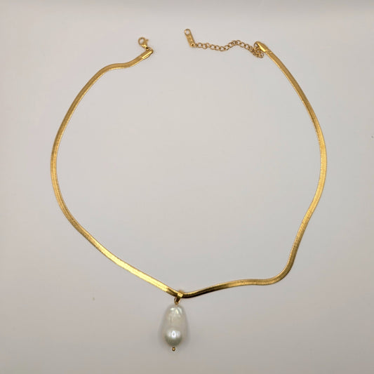 Luminous Pearl Drop Necklace | 18K Gold Plated Snake Chain Choker with Baroque Pearl Pendant