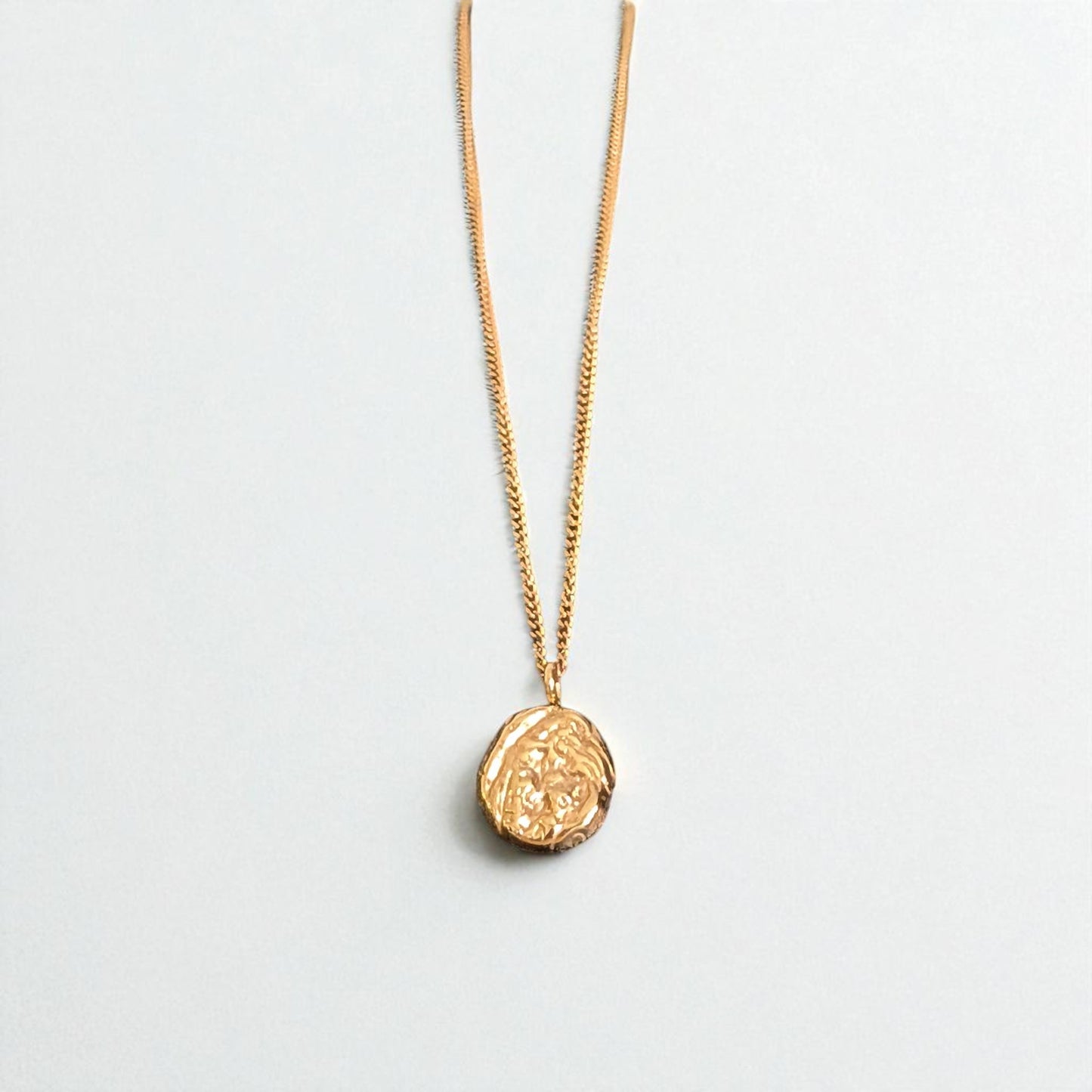 Hammered Organic Pendant Necklace – 18K Gold Plated
