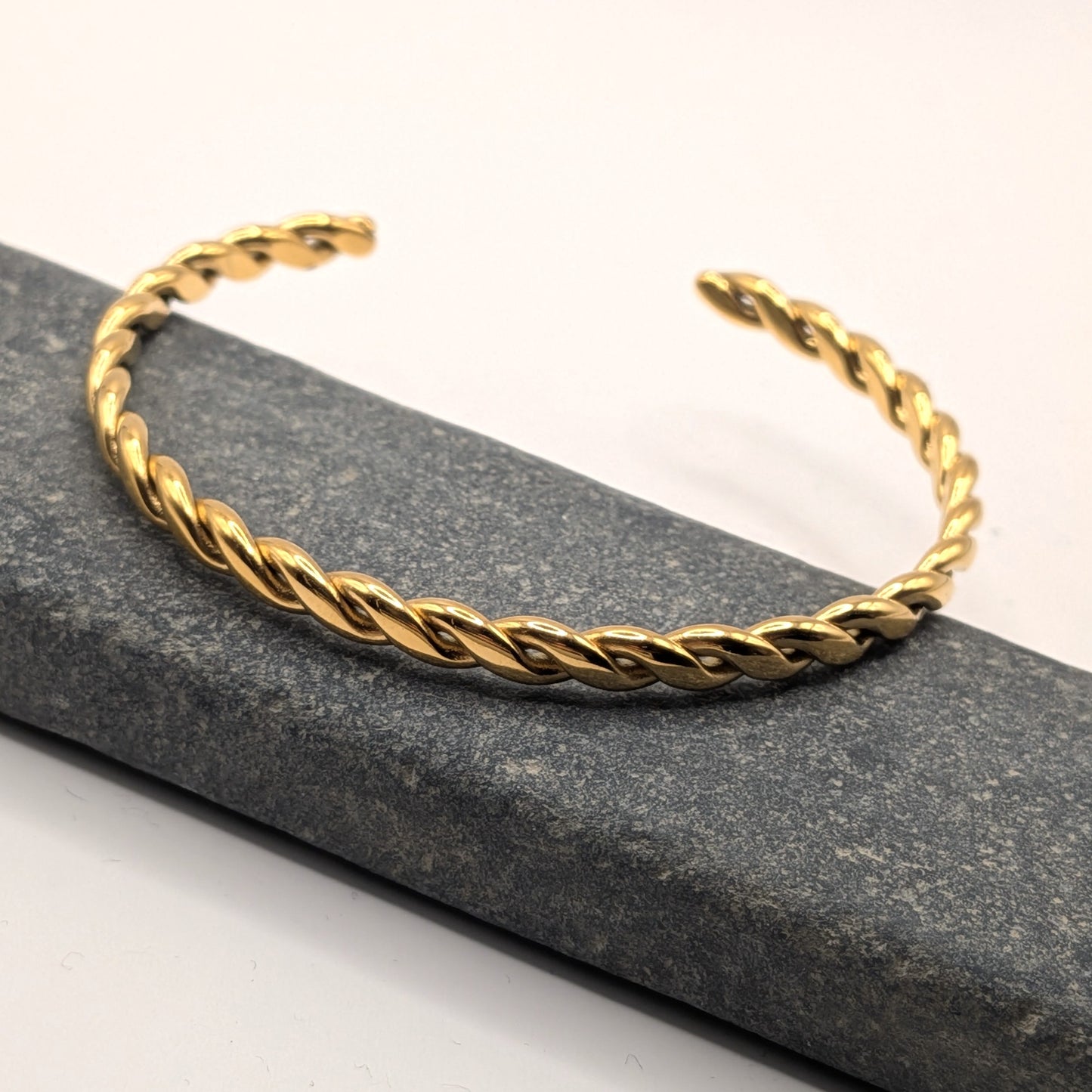 Twisted Rope Cuff Bracelet – 18K Gold Plated