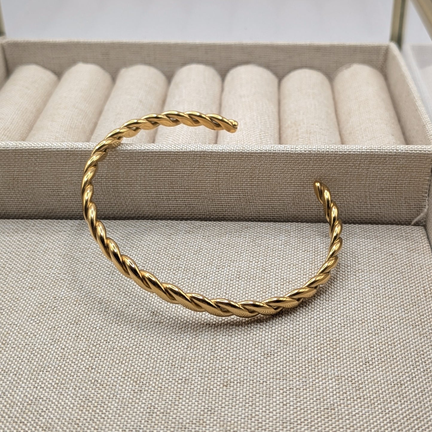 Twisted Rope Cuff Bracelet – 18K Gold Plated
