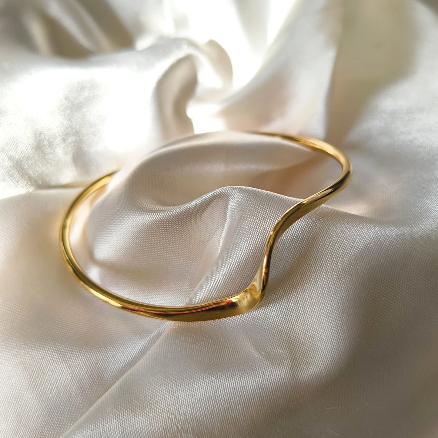 Fluid Wave 18K Gold Plated Cuff Bracelet - Minimalist Open Bangle