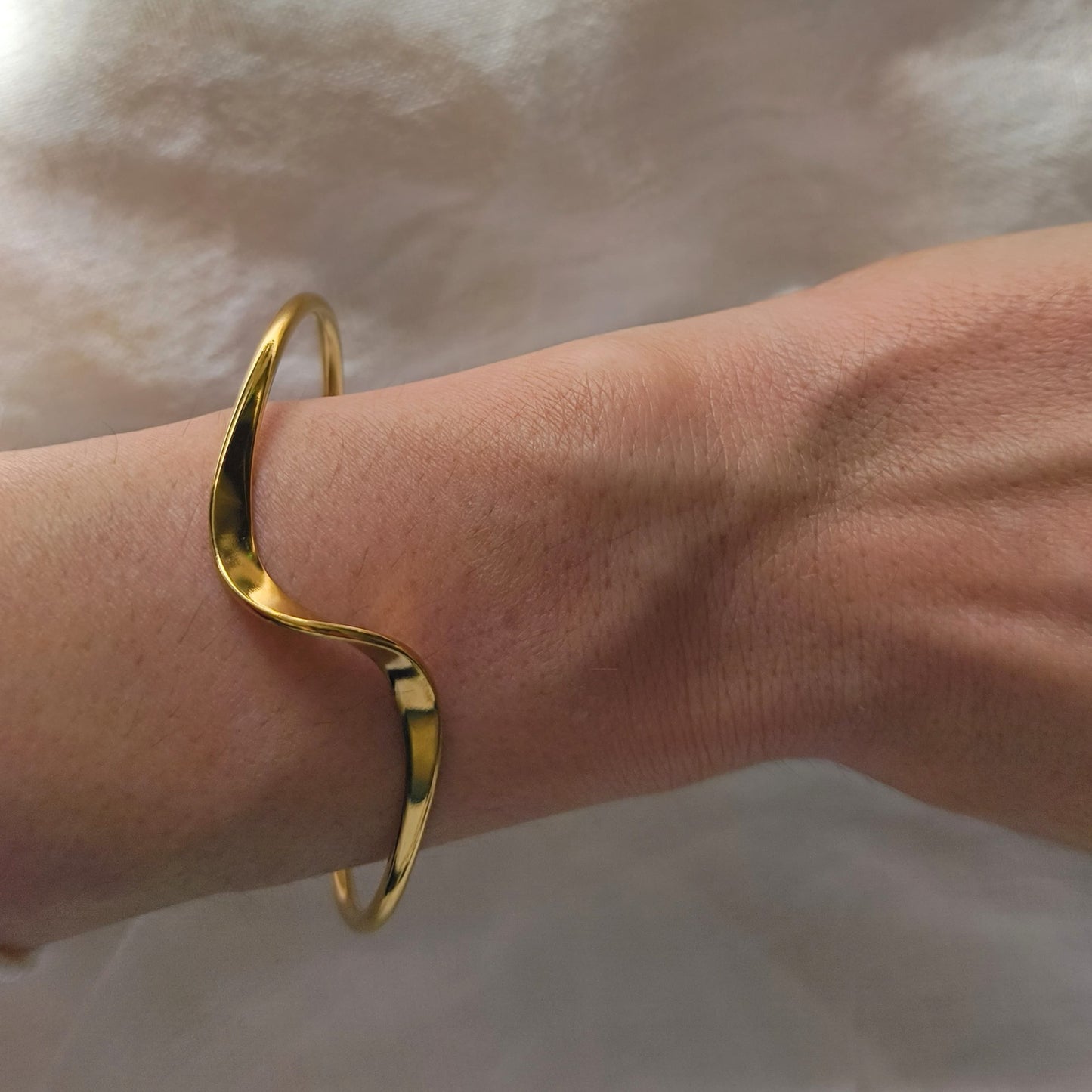 Fluid Wave 18K Gold Plated Cuff Bracelet - Minimalist Open Bangle
