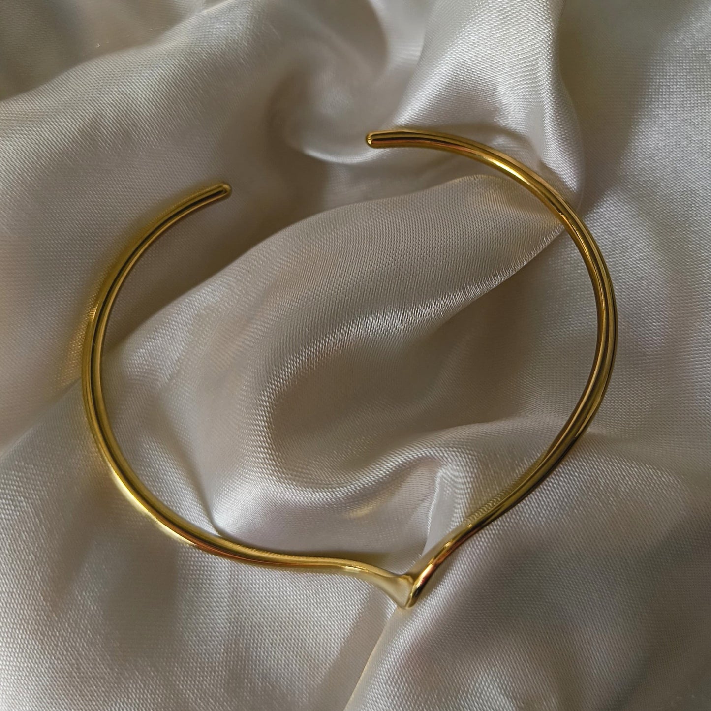 Fluid Wave 18K Gold Plated Cuff Bracelet - Minimalist Open Bangle